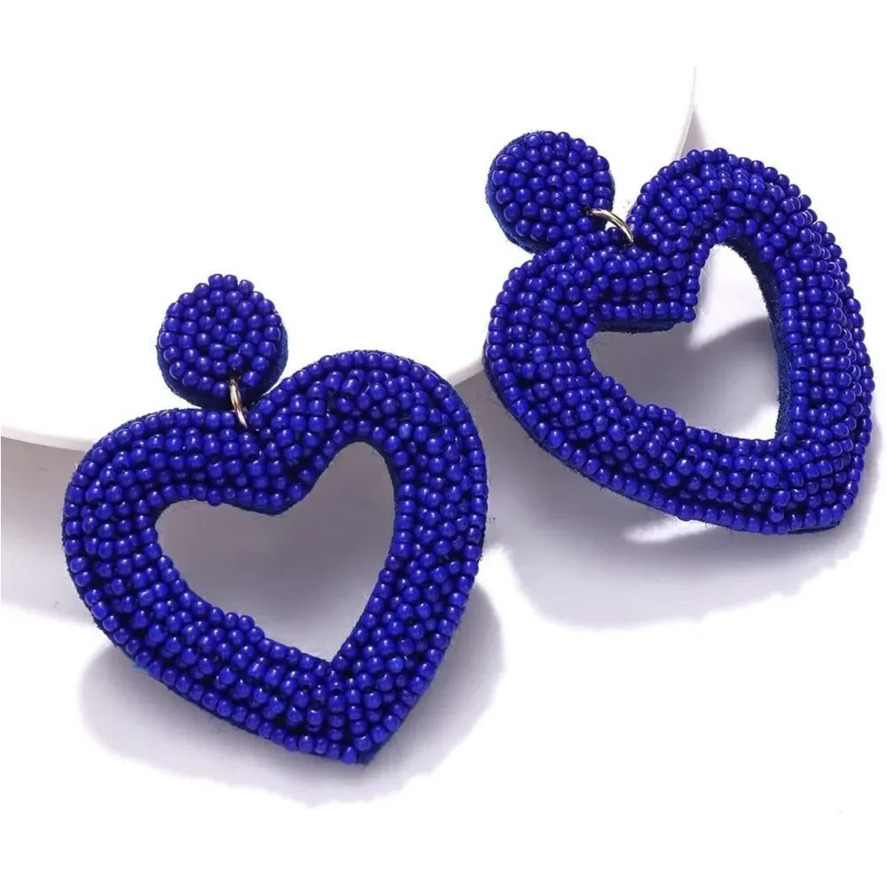 Beaded Heart Dangle Earrings ❤️